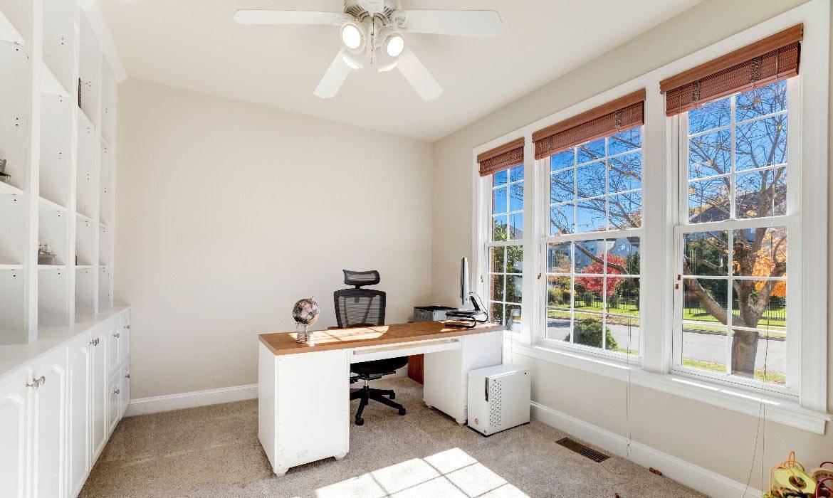 Garrell Group Top Leesburg Realtor 43576 Habitat Circle web 05