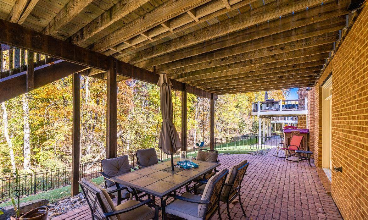 Garrell Group Top Leesburg Realtor 43576 Habitat Circle web 36