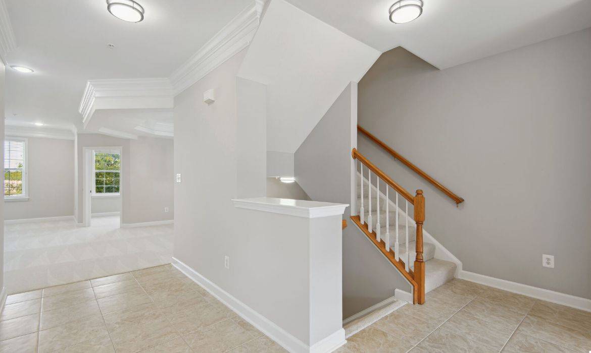 Garrell Group Top Leesburg Realtor 19424 Diamond Lake Dr web 05