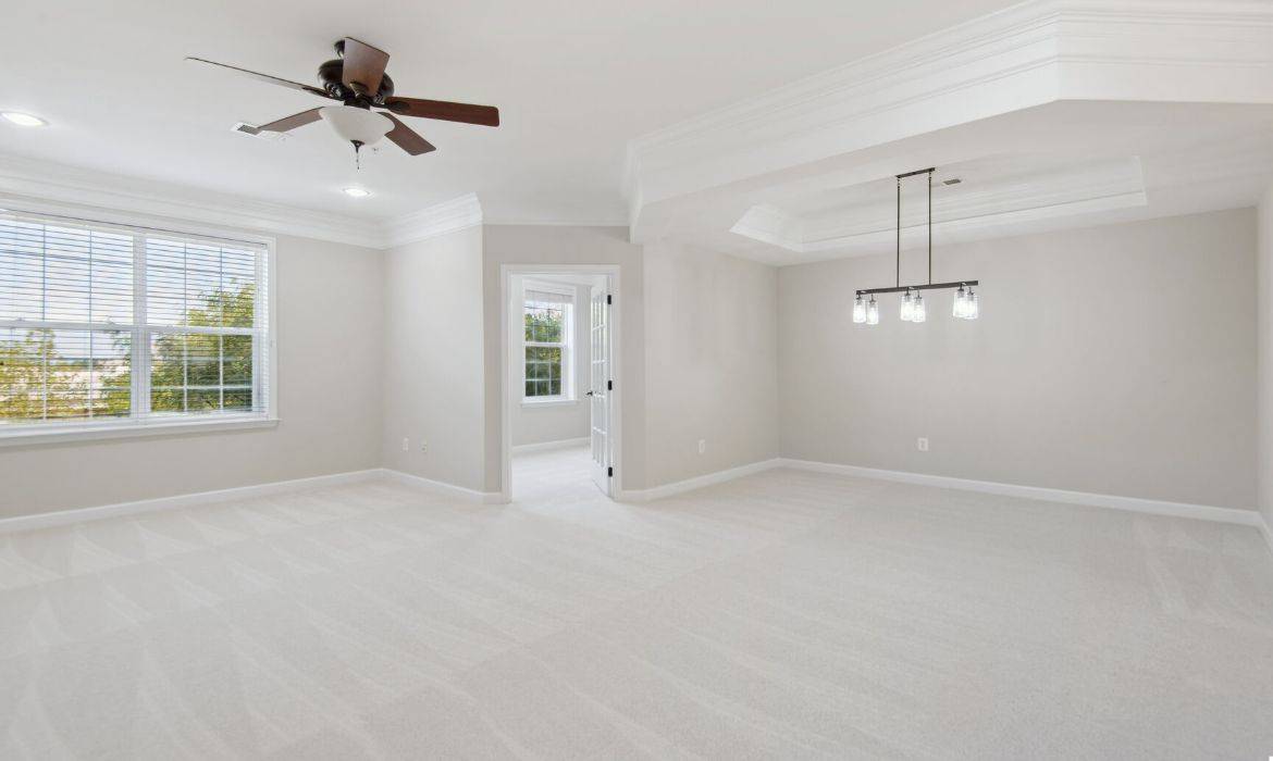Garrell Group Top Leesburg Realtor 19424 Diamond Lake Dr web 07