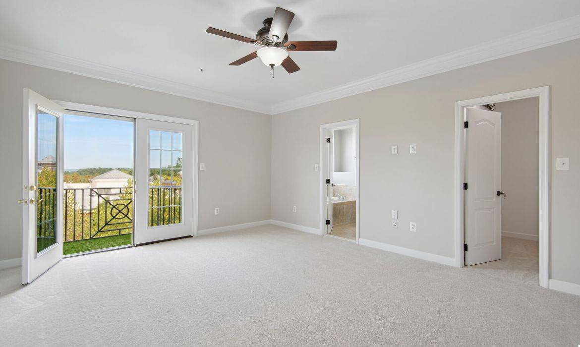 Garrell Group Top Leesburg Realtor 19424 Diamond Lake Dr web 20