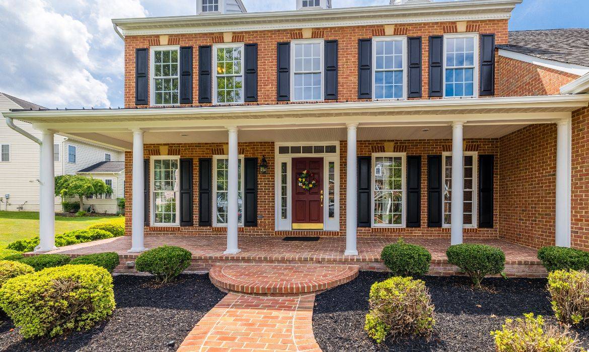 Garrell Group Top Leesburg Realtor 19103 Parallel Bluffs Ct web 02