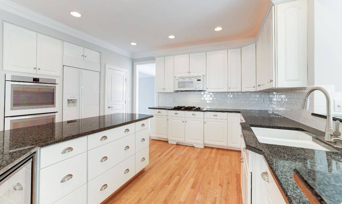 Garrell Group Top Leesburg Realtor 19103 Parallel Bluffs Ct web 10