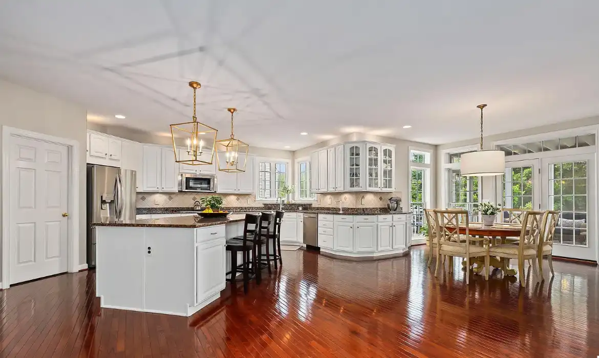 Garrell Group Top Leesburg Realtor 19127 Dalton Points Pl web 07