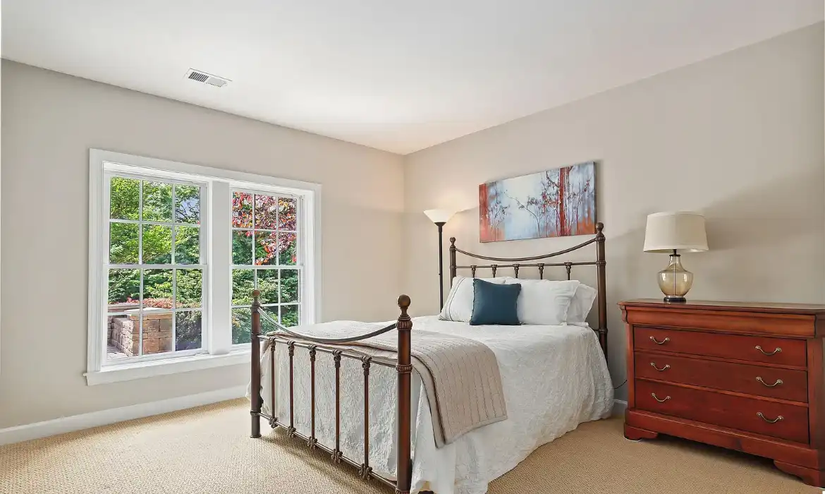 Garrell Group Top Leesburg Realtor 19127 Dalton Points Pl web 24