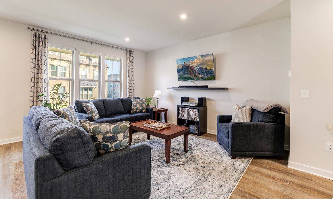 Garrell Group Top Leesburg Realtor 306 Nebeiolo Ter SE web 13