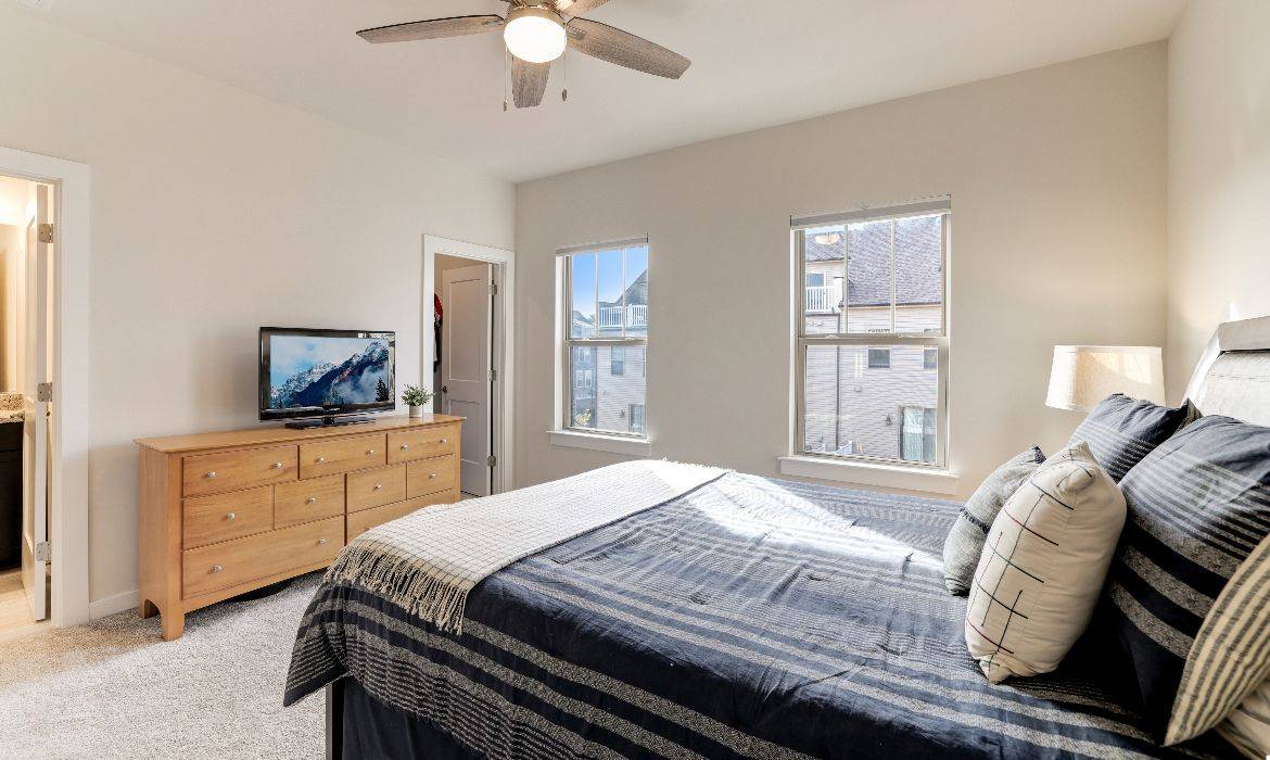 Garrell Group Top Leesburg Realtor 306 Nebeiolo Ter SE web 23