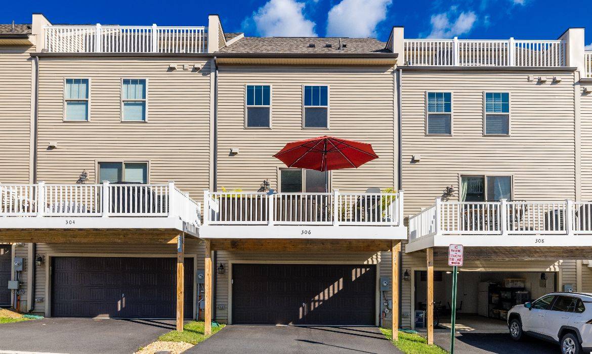 Garrell Group Top Leesburg Realtor 306 Nebeiolo Ter SE web 30