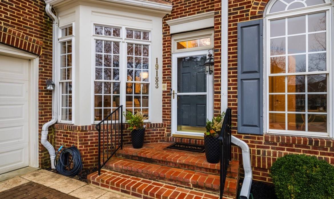 Garrell Group Top Leesburg Realtor 19183 Ferry Field Ter web 02