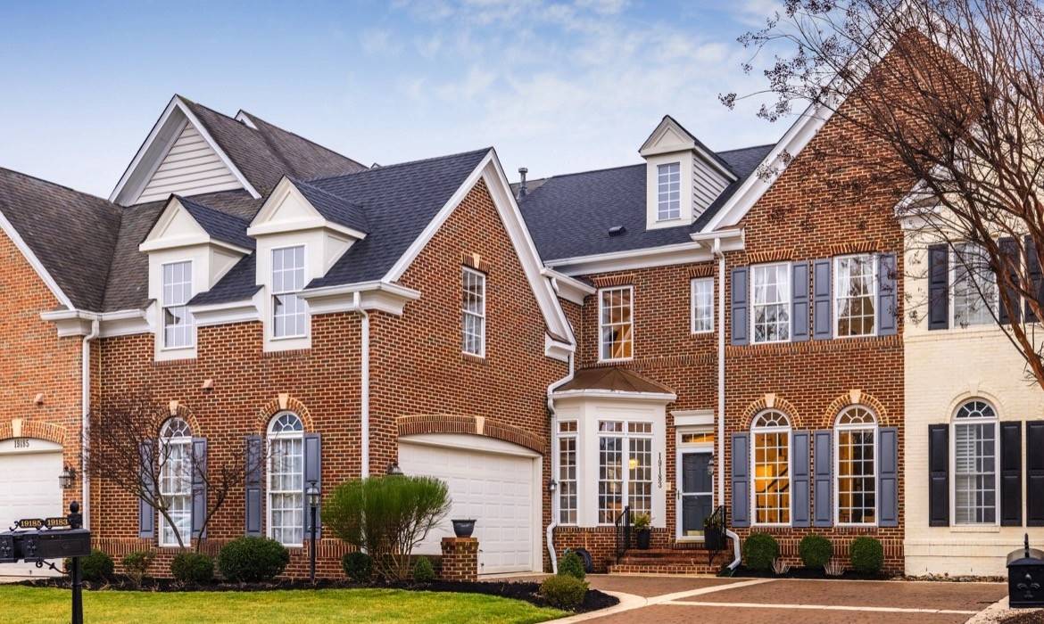 Garrell Group Top Leesburg Realtor 19183 Ferry Field Ter web 03