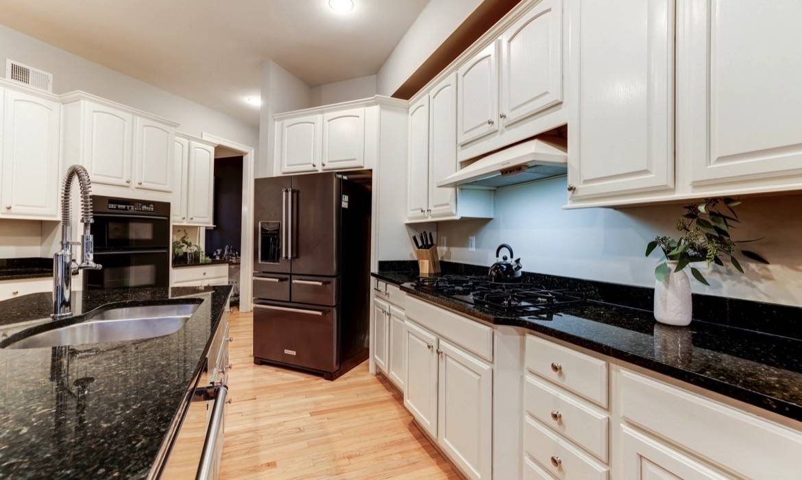 Garrell Group Top Leesburg Realtor 19183 Ferry Field Ter web 08