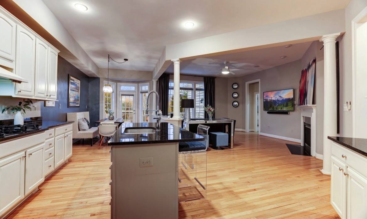 Garrell Group Top Leesburg Realtor 19183 Ferry Field Ter web 10