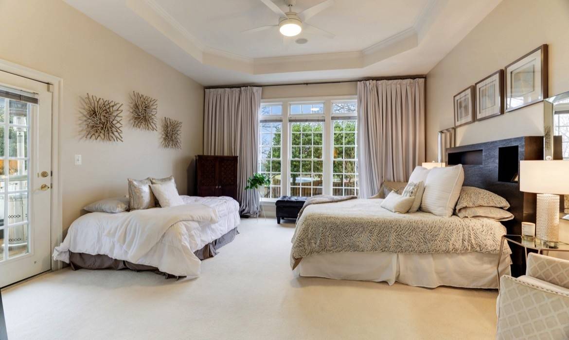 Garrell Group Top Leesburg Realtor 19183 Ferry Field Ter web 20