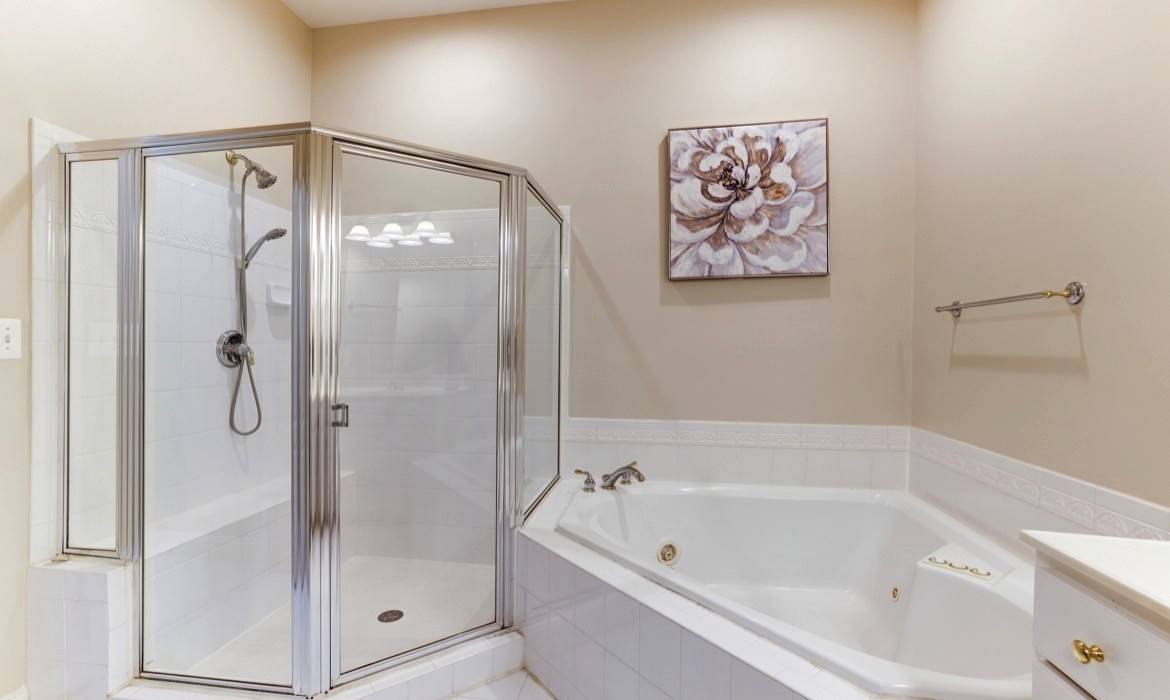 Garrell Group Top Leesburg Realtor 19183 Ferry Field Ter web 21
