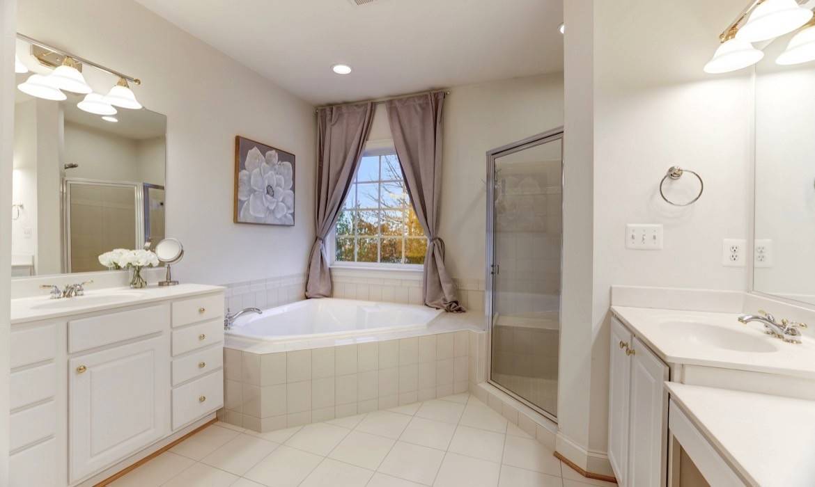 Garrell Group Top Leesburg Realtor 19183 Ferry Field Ter web 27