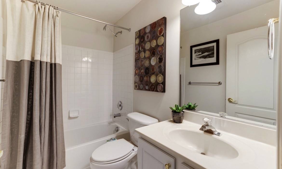 Garrell Group Top Leesburg Realtor 19183 Ferry Field Ter web 32