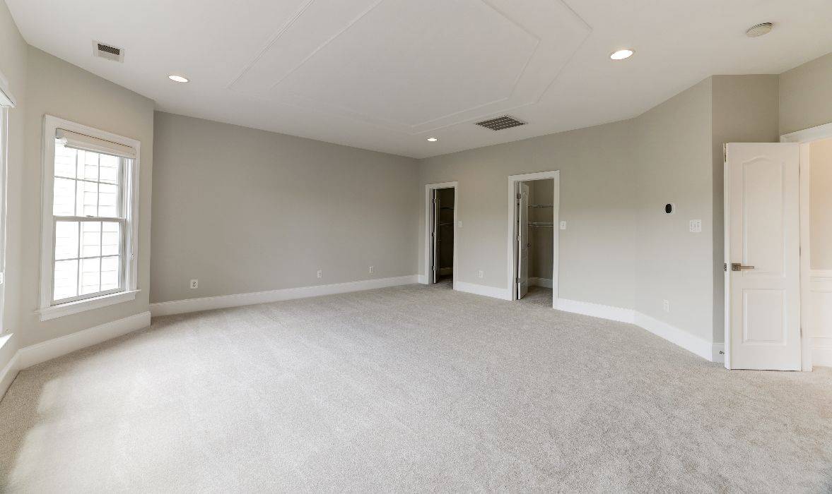 Garrell Group Top Leesburg Realtor 19087 Tow Path Ter web 27