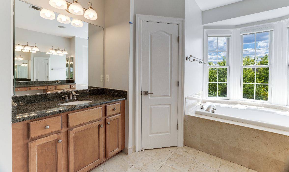 Garrell Group Top Leesburg Realtor 19087 Tow Path Ter web 29