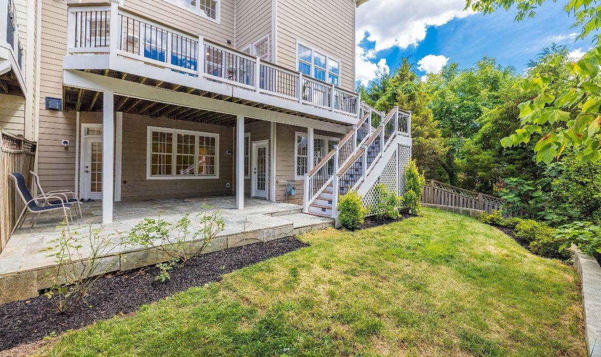 Garrell Group Top Leesburg Realtor 19087 Tow Path Ter web 38