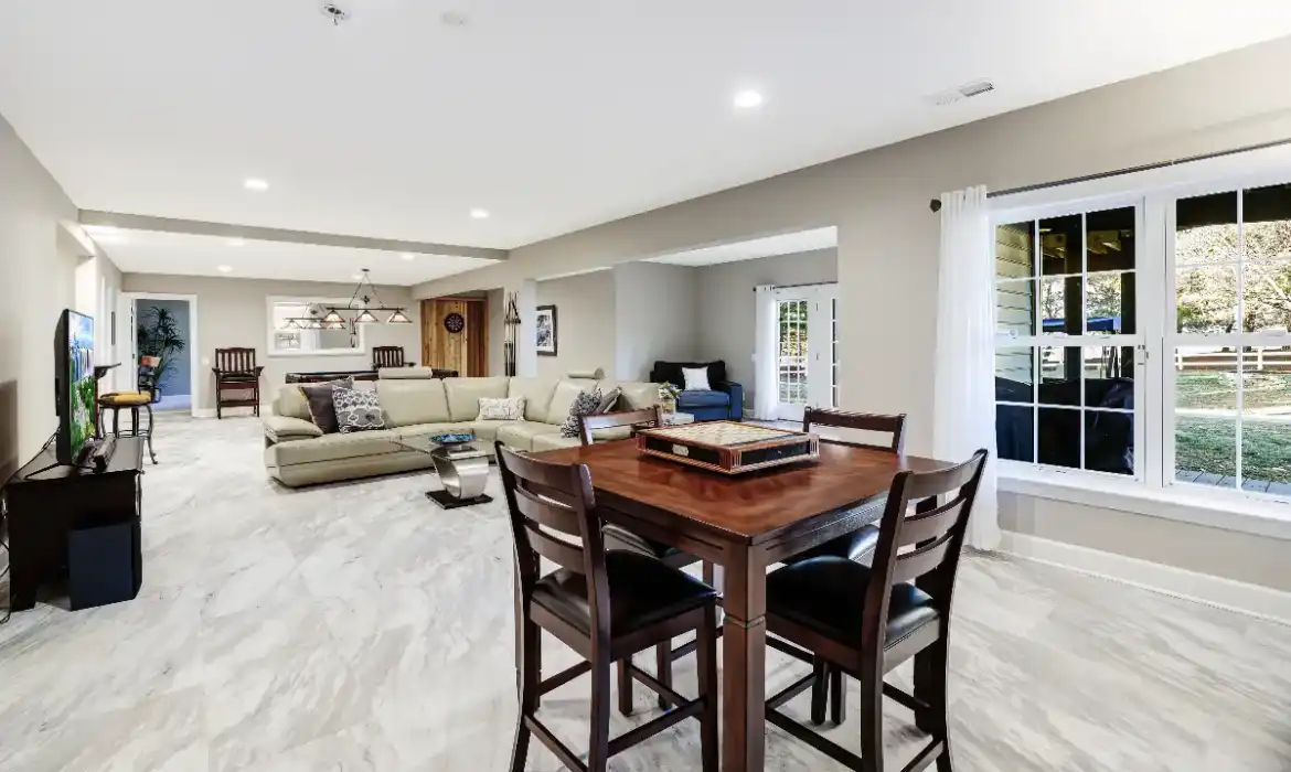 Garrell Group Top Leesburg Realtor 41322 Northridge Pl web 34