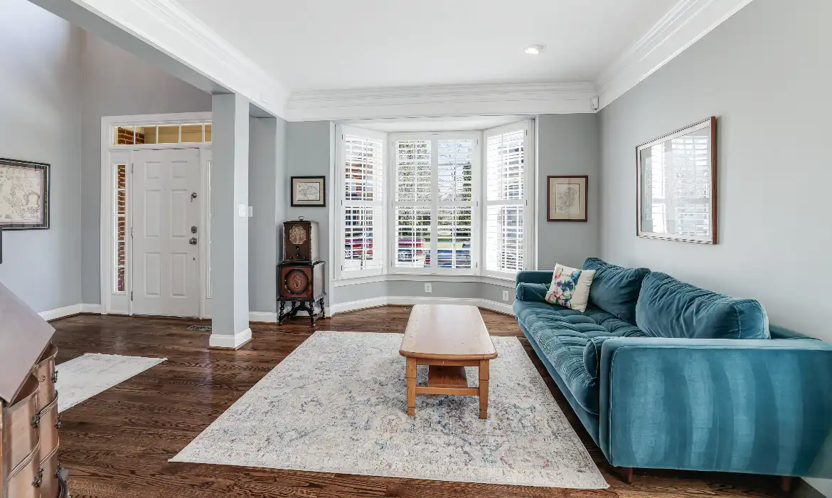 Garrell Group Top Leesburg Realtor 19277 Creek Field Cir web 05