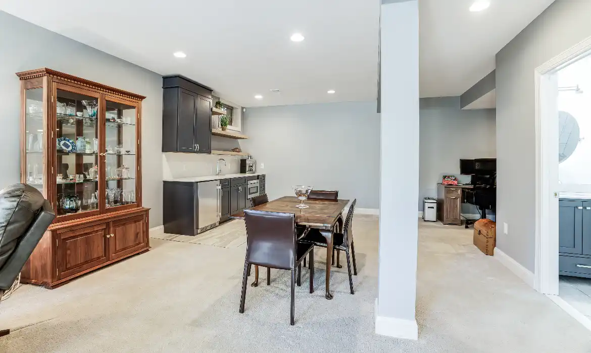 Garrell Group Top Leesburg Realtor 19277 Creek Field Cir web 32