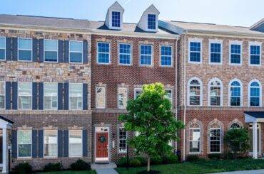 1524 Kinnaird Ter NE