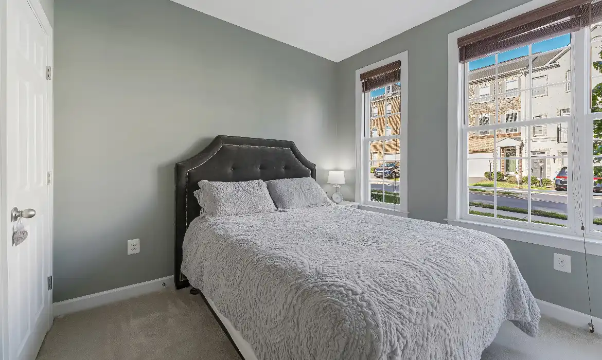 Garrell Group Top Leesburg Realtor 1524 Kinnaird Ter NE web 07