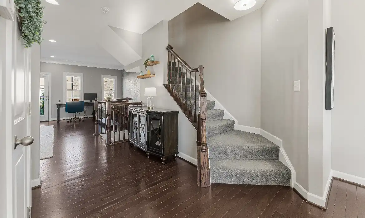 Garrell Group Top Leesburg Realtor 1524 Kinnaird Ter NE web 12
