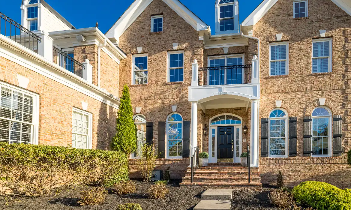 Garrell Group Top Leesburg Realtor 43489 Calphams Mill Ct web 03