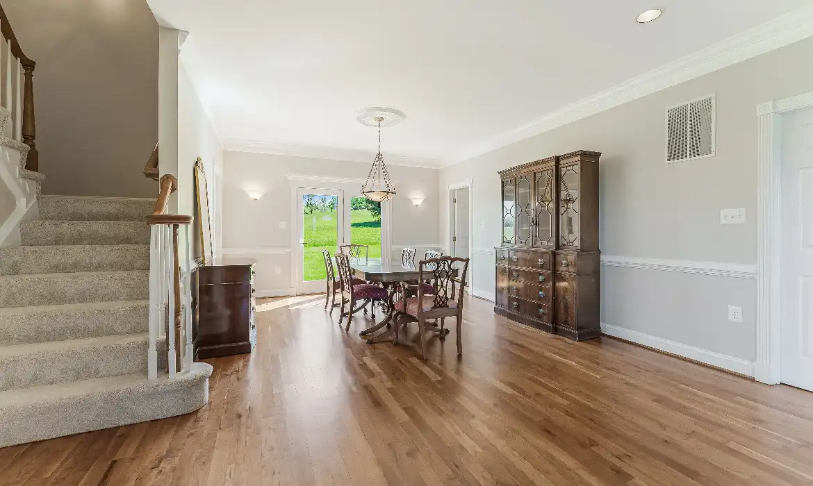 Garrell Group Top Paeonian Springs Realtor 15870 Old Waterford Rd web 09
