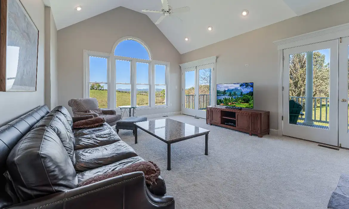 Garrell Group Top Paeonian Springs Realtor 15870 Old Waterford Rd web 21