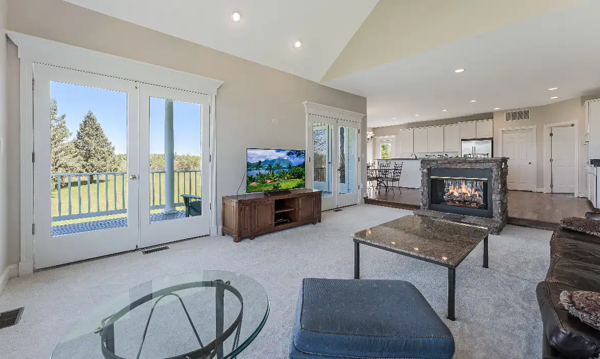 Garrell Group Top Paeonian Springs Realtor 15870 Old Waterford Rd web 22