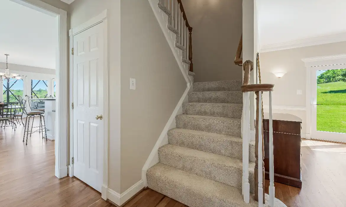Garrell Group Top Paeonian Springs Realtor 15870 Old Waterford Rd web 31