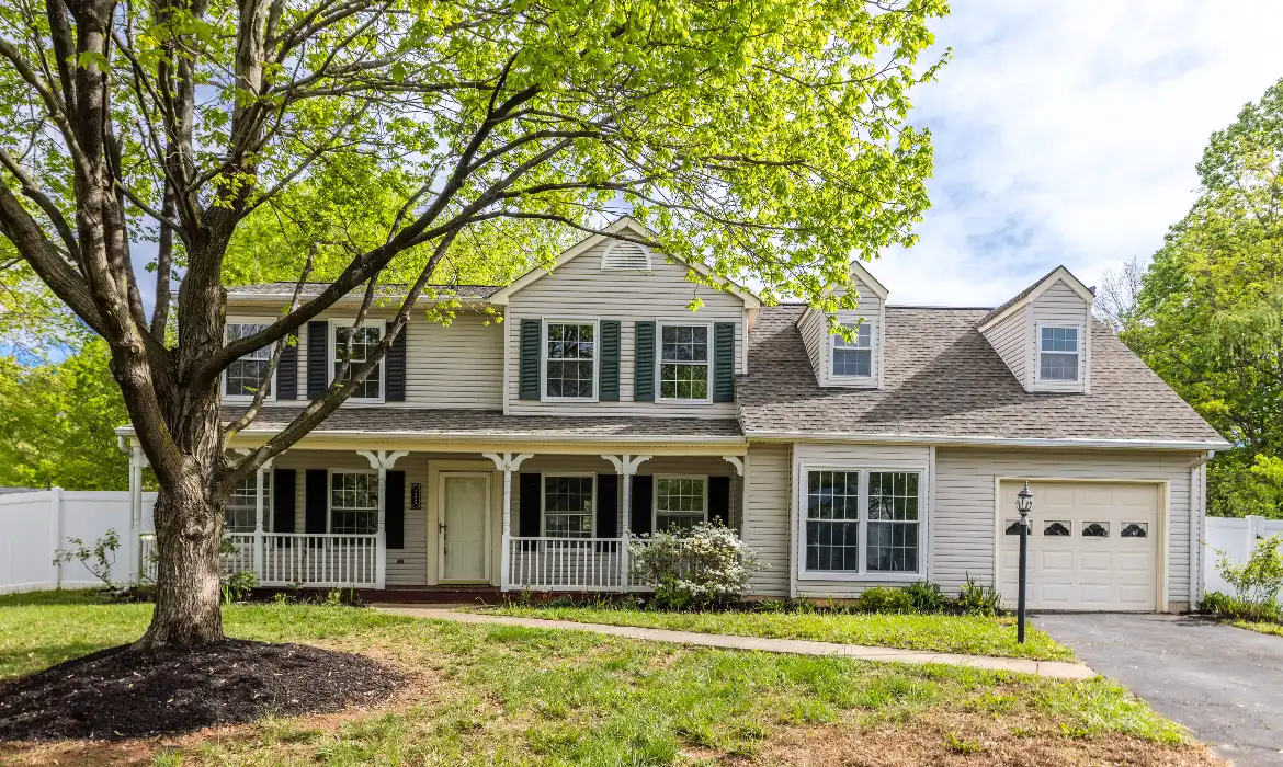 Garrell Group Top Woodbridge Realtor 13868 Racine Ct web 01