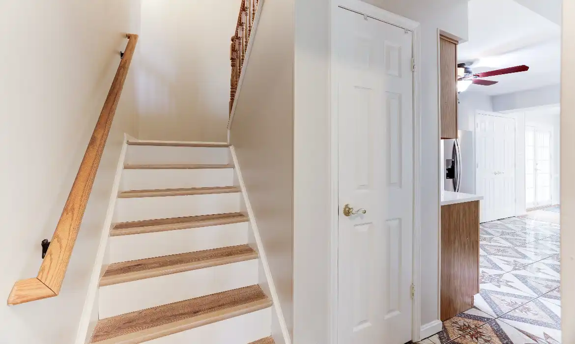 Garrell Group Top Woodbridge Realtor 13868 Racine Ct web 08