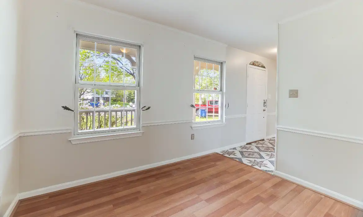 Garrell Group Top Woodbridge Realtor 13868 Racine Ct web 11