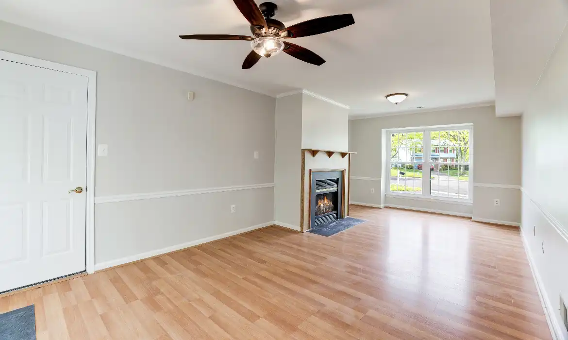 Garrell Group Top Woodbridge Realtor 13868 Racine Ct web 17