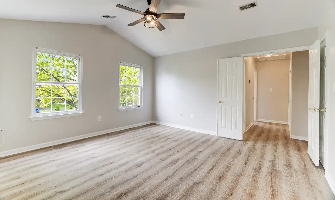 Garrell Group Top Woodbridge Realtor 13868 Racine Ct web 24