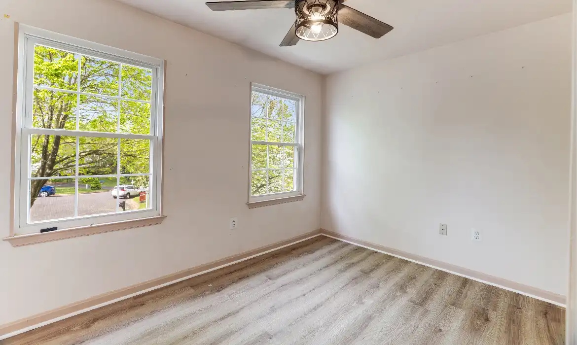 Garrell Group Top Woodbridge Realtor 13868 Racine Ct web 29