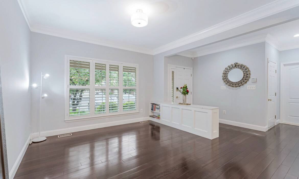 Garrell Group   Top Ashburn Realtor   19599 Aspendale Sq   08
