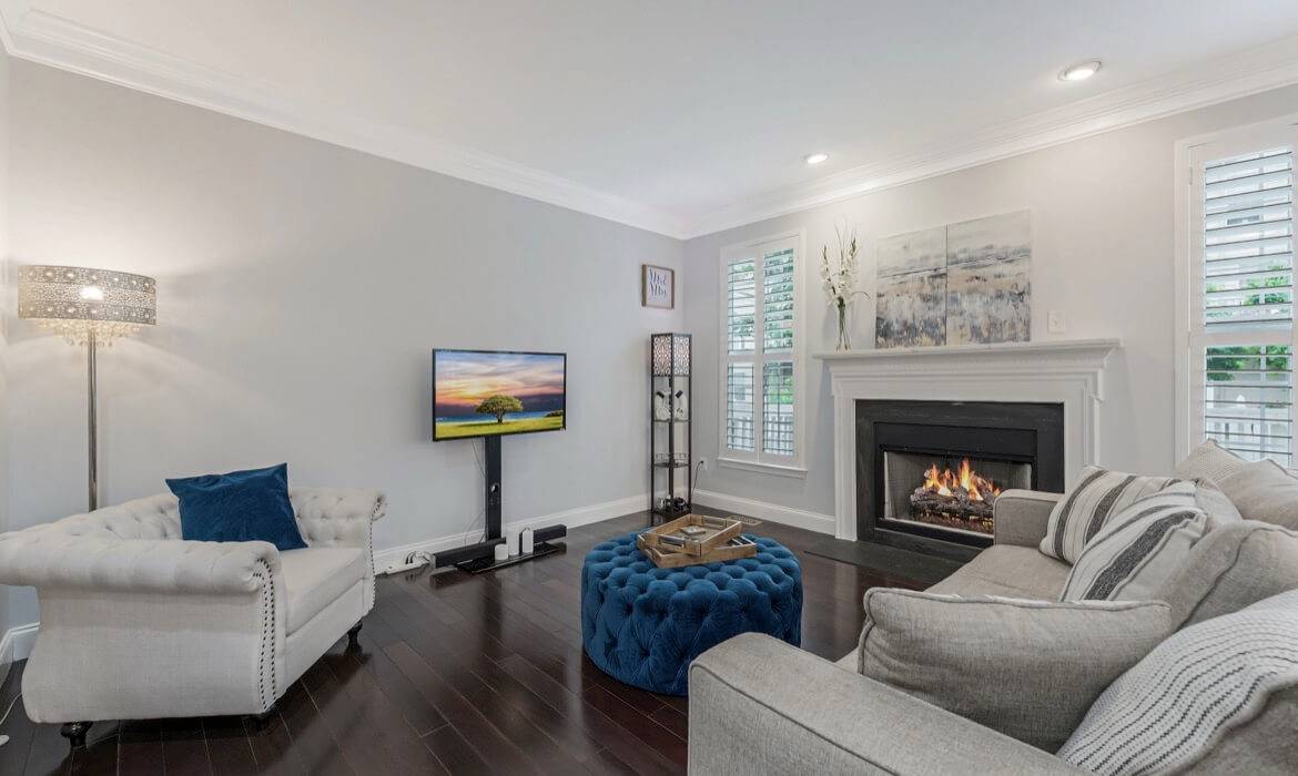 Garrell Group   Top Ashburn Realtor   19599 Aspendale Sq   18