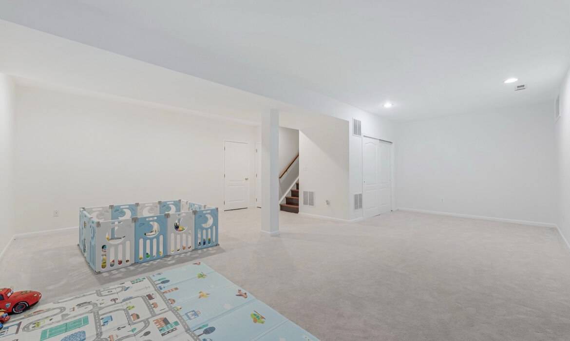 Garrell Group   Top Ashburn Realtor   19599 Aspendale Sq   29