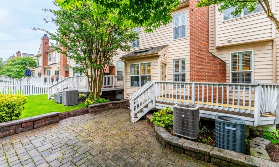 Garrell Group   Top Ashburn Realtor   19599 Aspendale Sq   32
