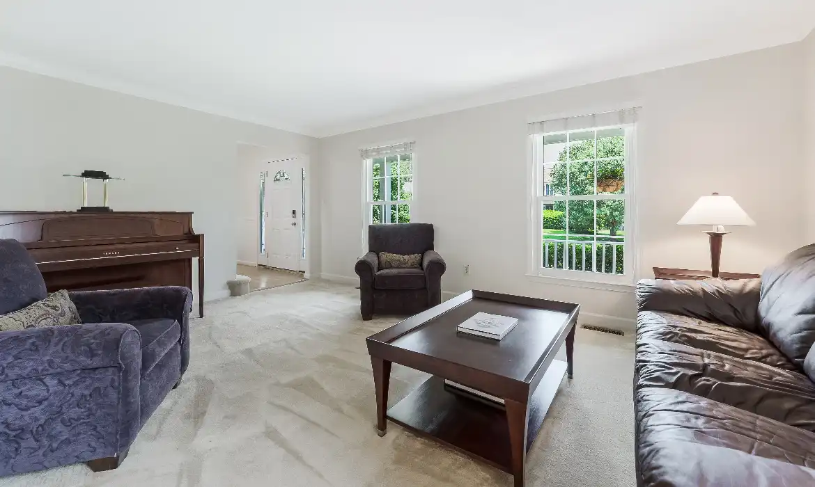 Garrell Group Top Ashburn Realtor 21119 Deep Furrow Ct web 07