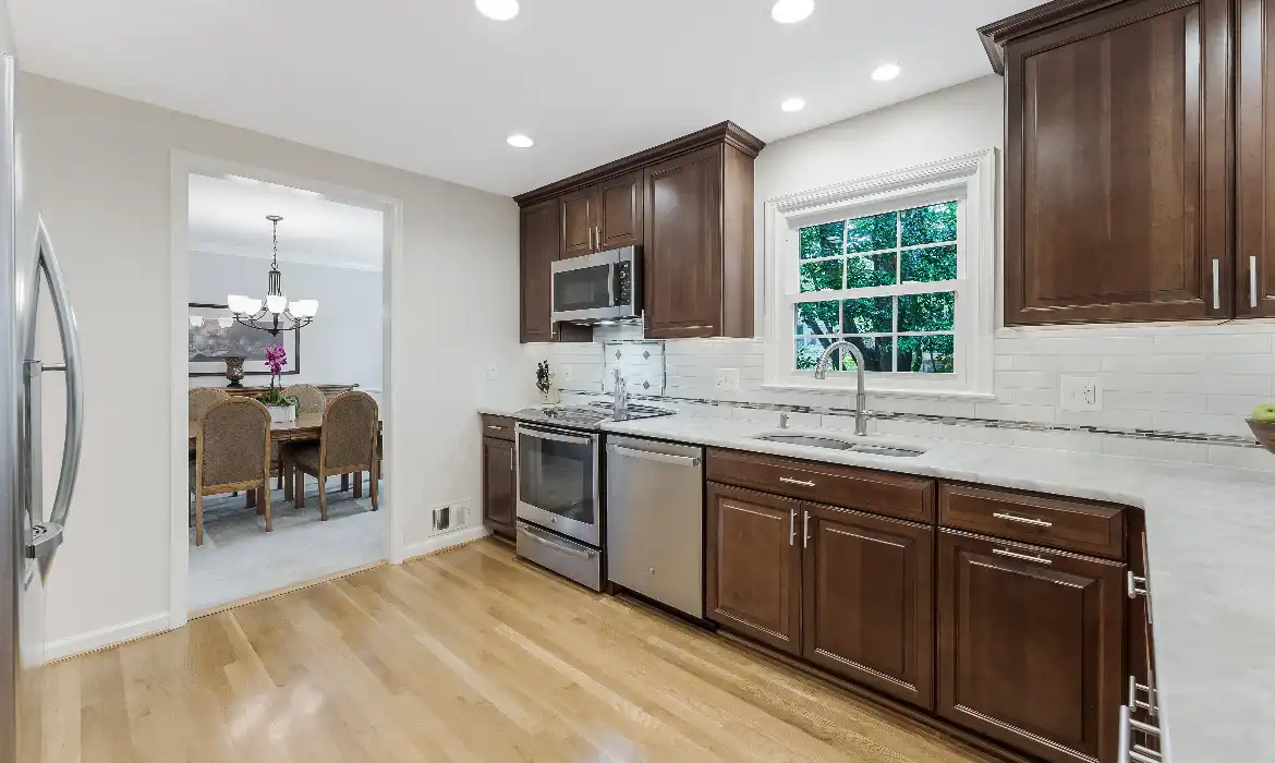 Garrell Group Top Ashburn Realtor 21119 Deep Furrow Ct web 12