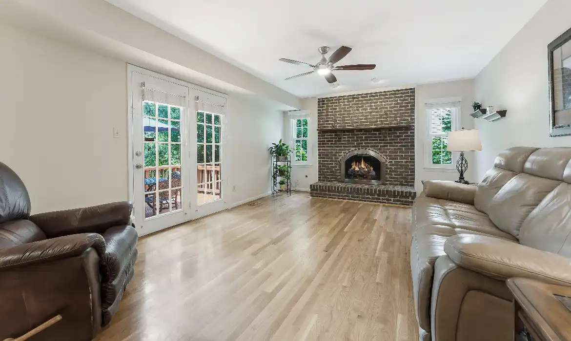 Garrell Group Top Ashburn Realtor 21119 Deep Furrow Ct web 15