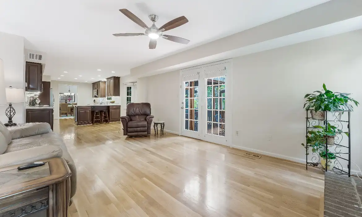 Garrell Group Top Ashburn Realtor 21119 Deep Furrow Ct web 17