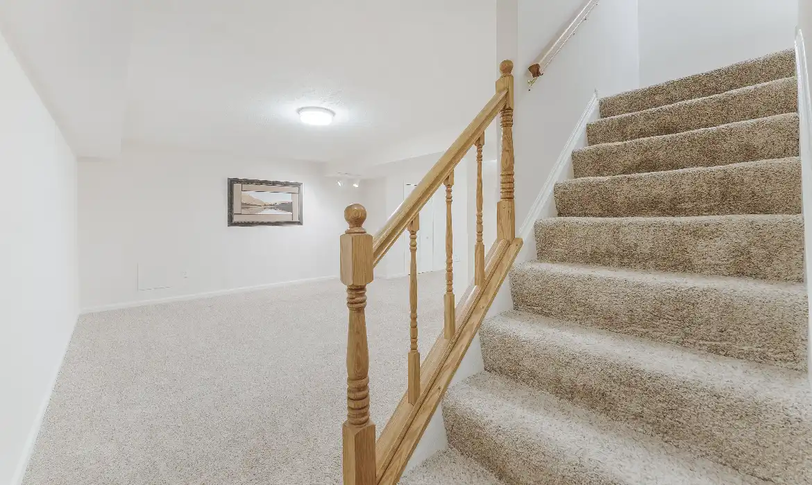 Garrell Group Top Ashburn Realtor 21119 Deep Furrow Ct web 23
