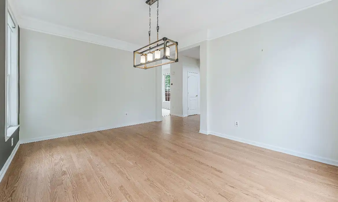Garrell Group Top Ashburn Realtor 21934 Windover Dr web 09